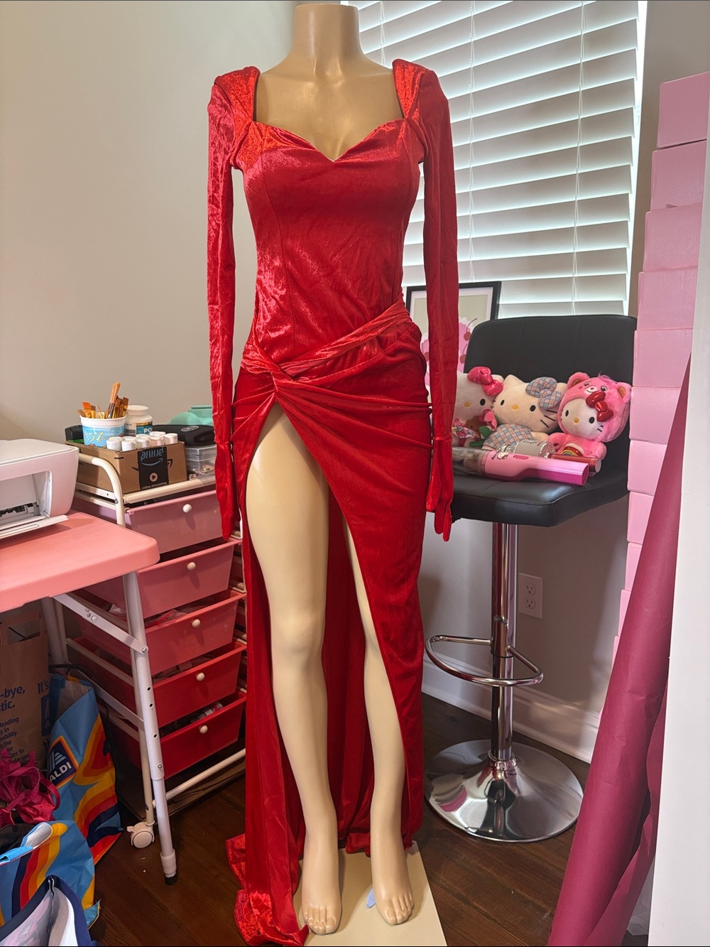 Red Velvet Long-Sleeve High-Slit Evening Dress